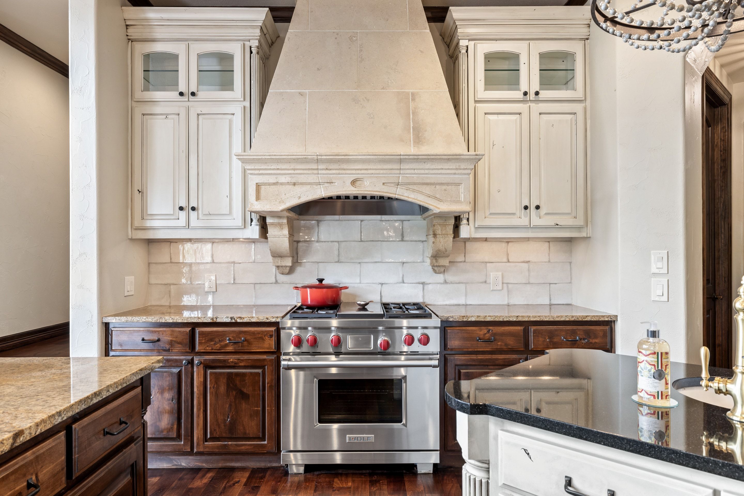 Living room toward the foyer at Lakehaven